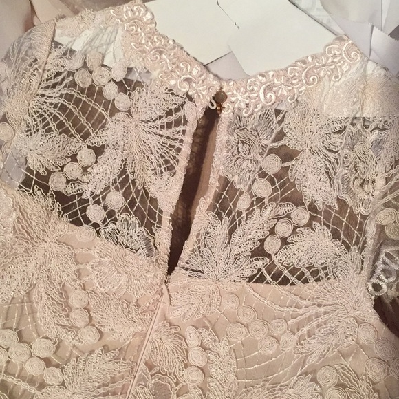 Maternity Embroidered Maxi Dress❤️ - Picture 5 of 8